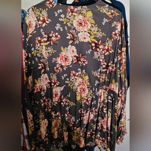 Torrid Size 2 Peplum with Grey Roses